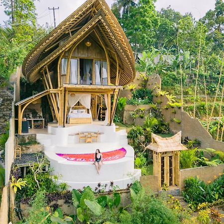 Danaswari Bali Bamboo House Villa Selat Exterior photo