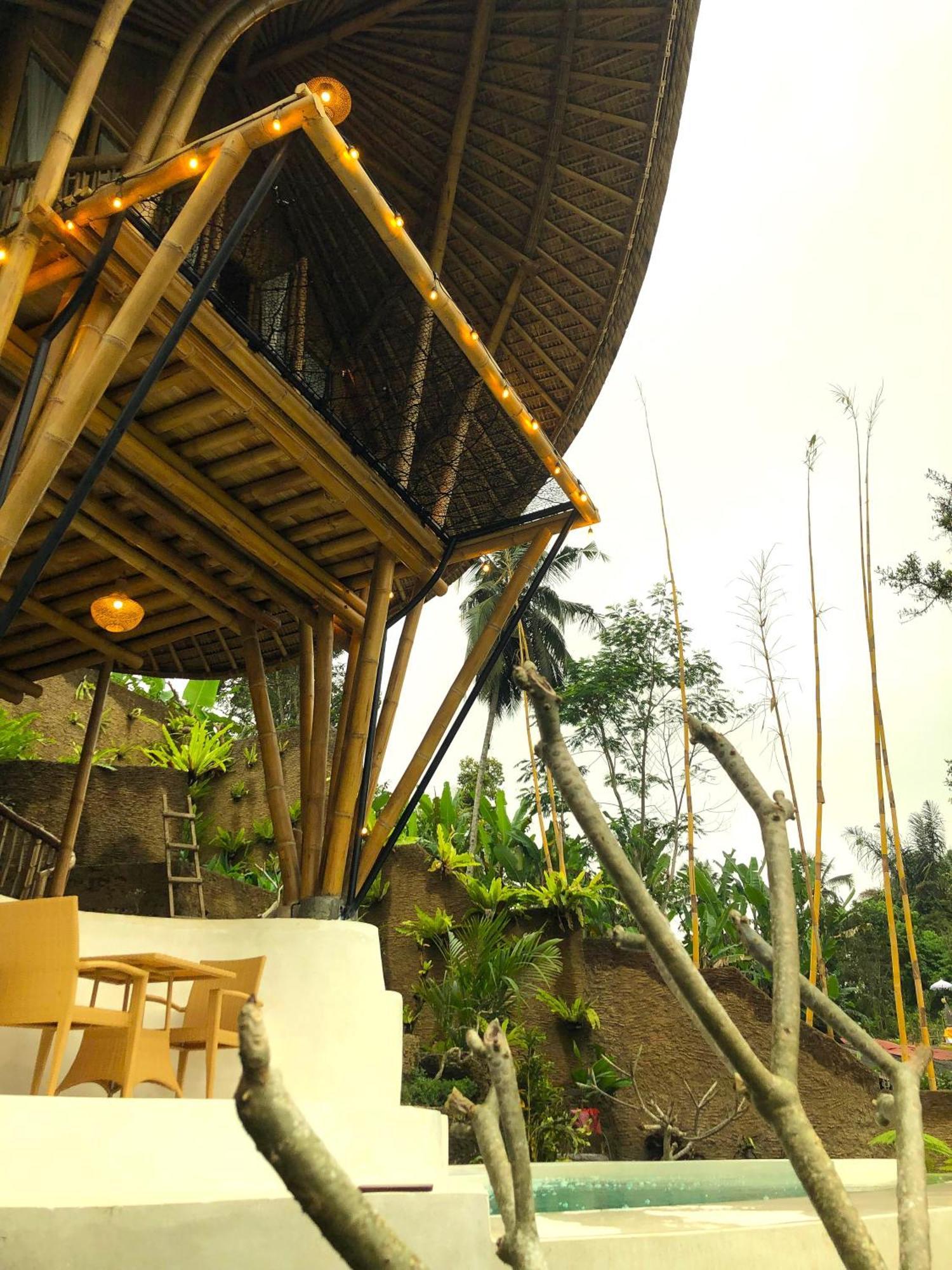 Danaswari Bali Bamboo House Villa Selat Exterior photo
